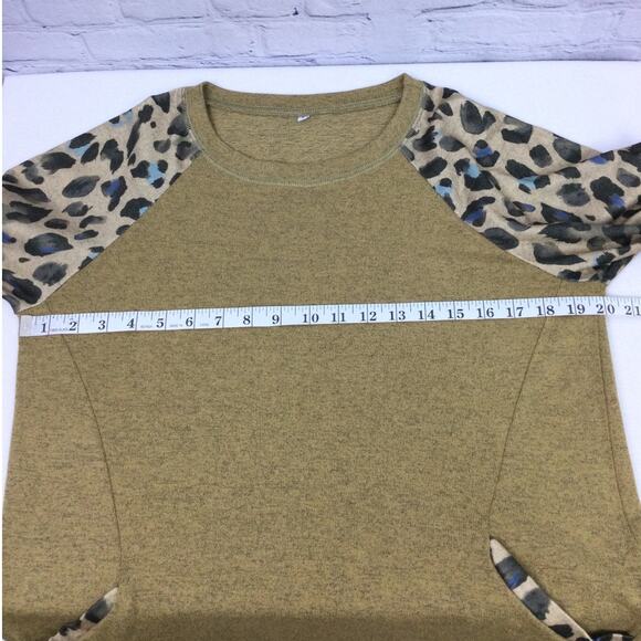 Mob Wife Animal Print Soft Long Raglan Sleeve Rond Neck Tan Pullover Knit Top S - Picture 10 of 12